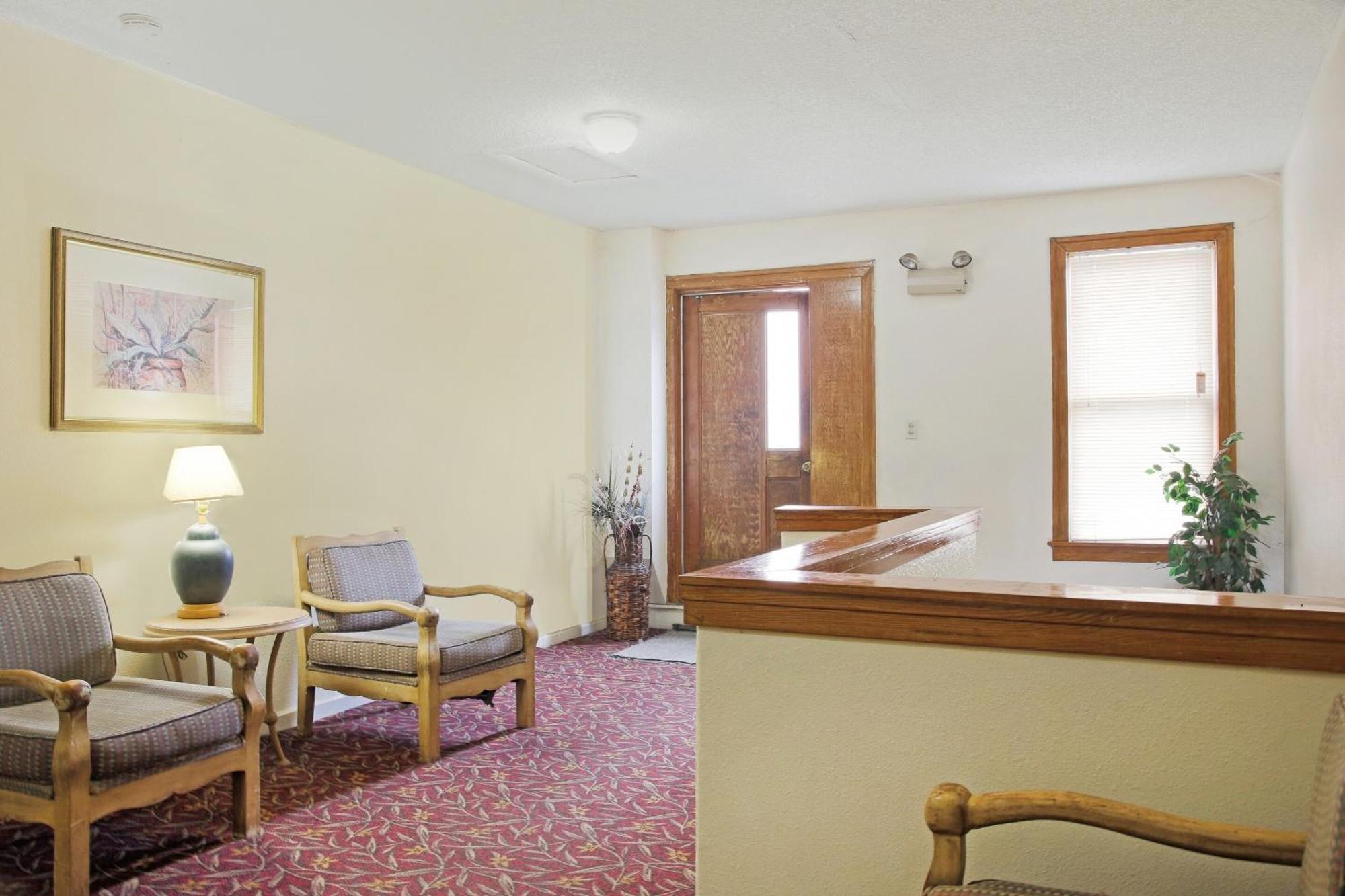 Oyo Historic Cameron Hotel Brownsville I-69E ภายนอก รูปภาพ